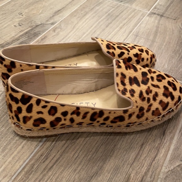 Sole Society leopard slip on espadrilles. Side 7 - Picture 5 of 8